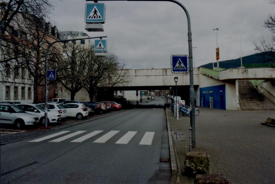 Uferstraße - Theodor-Heuss-Brücke